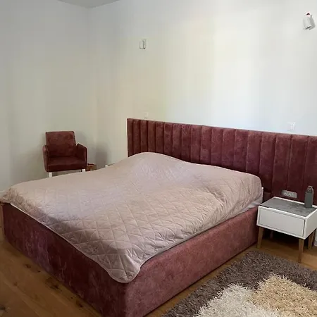 בית נופש Lynx House *