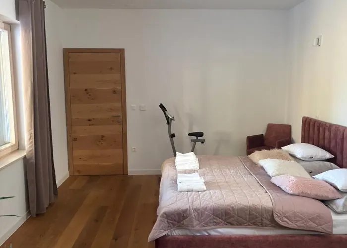 בית נופש Lynx House דלניצה