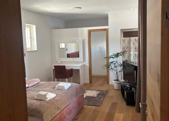 Lynx House בית נופש *